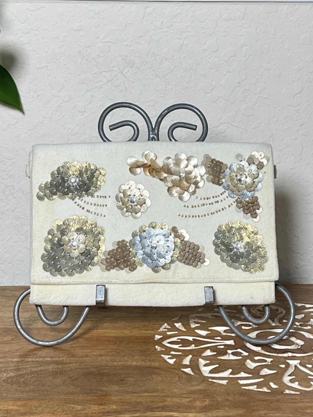 Embellished Cream Sequin Floral Clutch